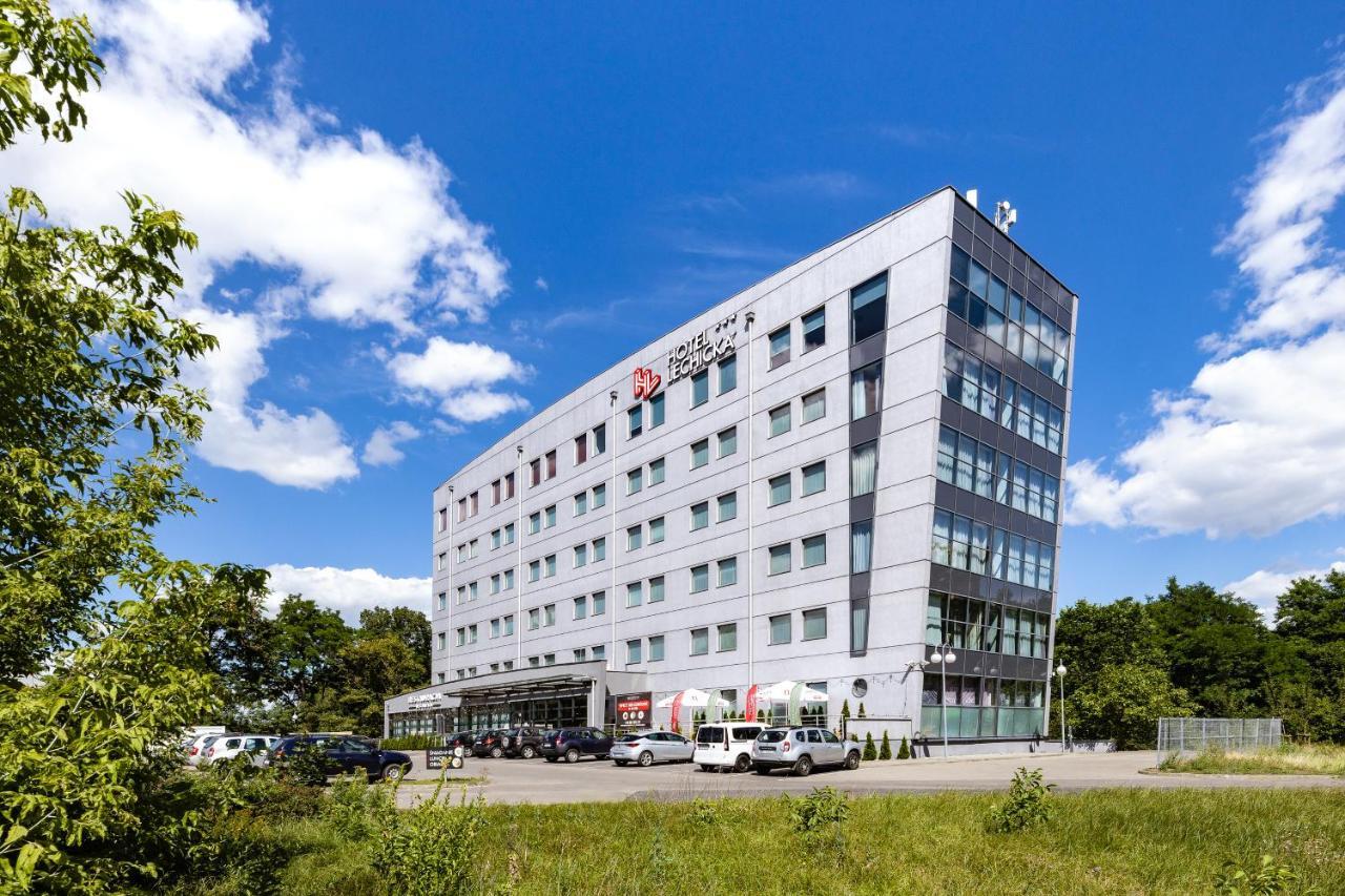 פוזנן Hotel Lechicka מראה חיצוני תמונה