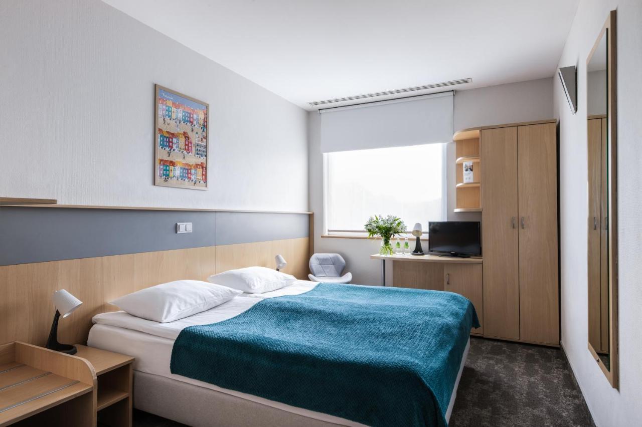 פוזנן Hotel Lechicka מראה חיצוני תמונה