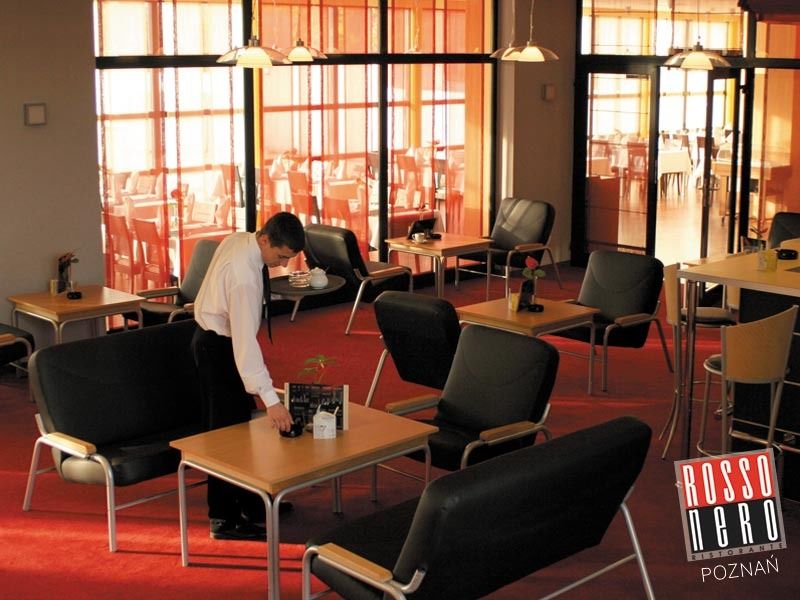 פוזנן Hotel Lechicka מראה חיצוני תמונה